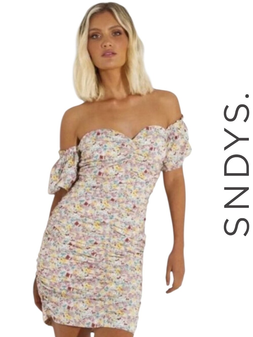 SNDYS. Floral Off-the-Shoulder Ruched Mini Dress Puff Sleevee - Multi Cream